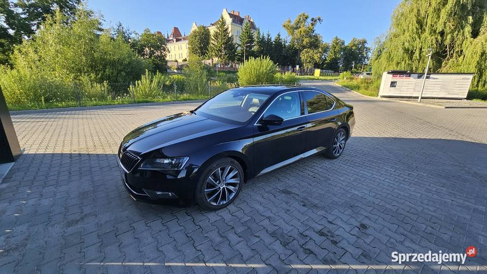 Skoda Superb w wersji LK skórzana tapicerka Superb Škoda Olsztyn
