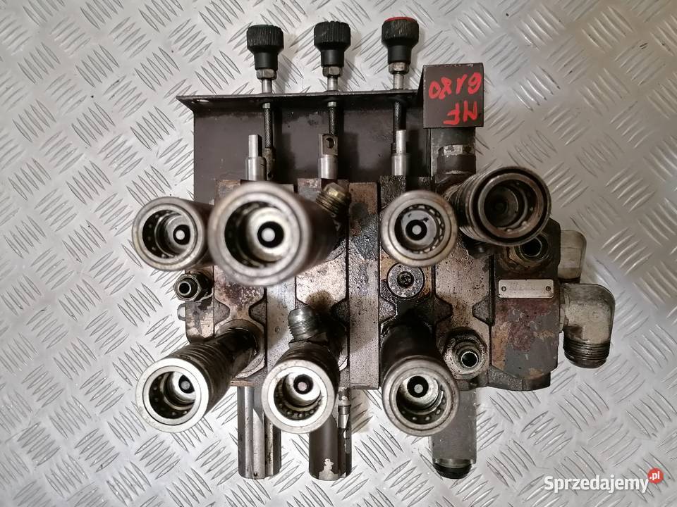 Rozdzielacz EHR Massey Ferguson 6110 6120 6130 Drohiczyn