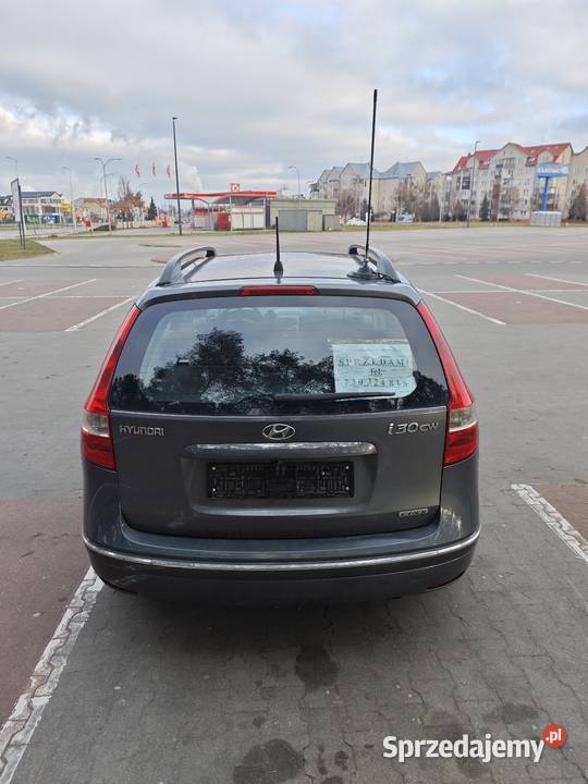 Sprzedam HYUNDAI i30 CW FD 16CRDi 85kw116 2010r manualna mazowieckie