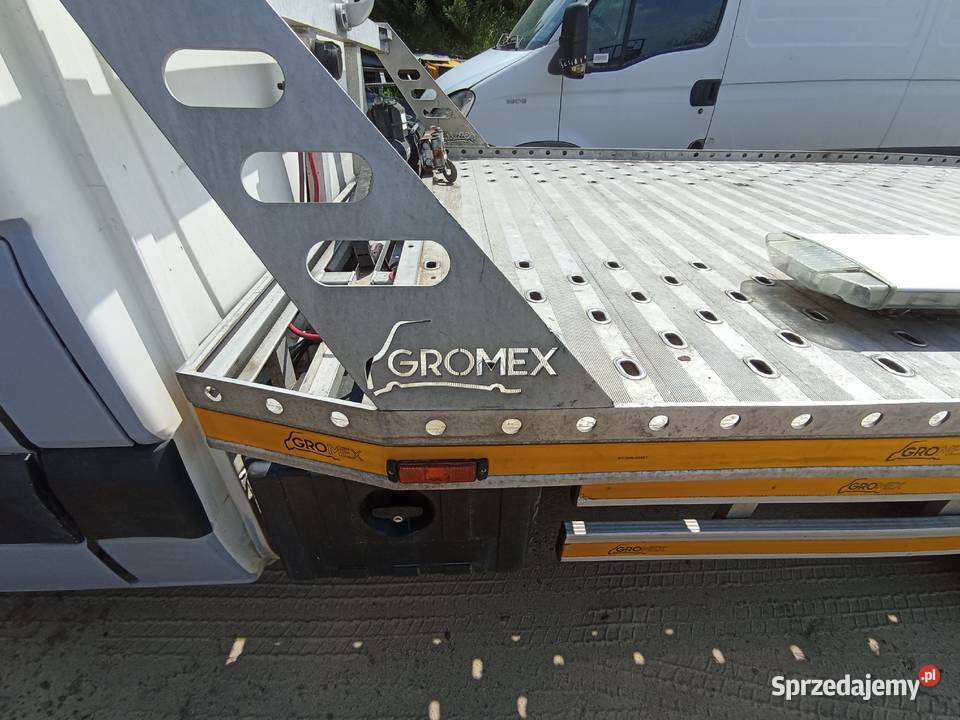 Najazd panelowy sprinter małopolskie Wadowice