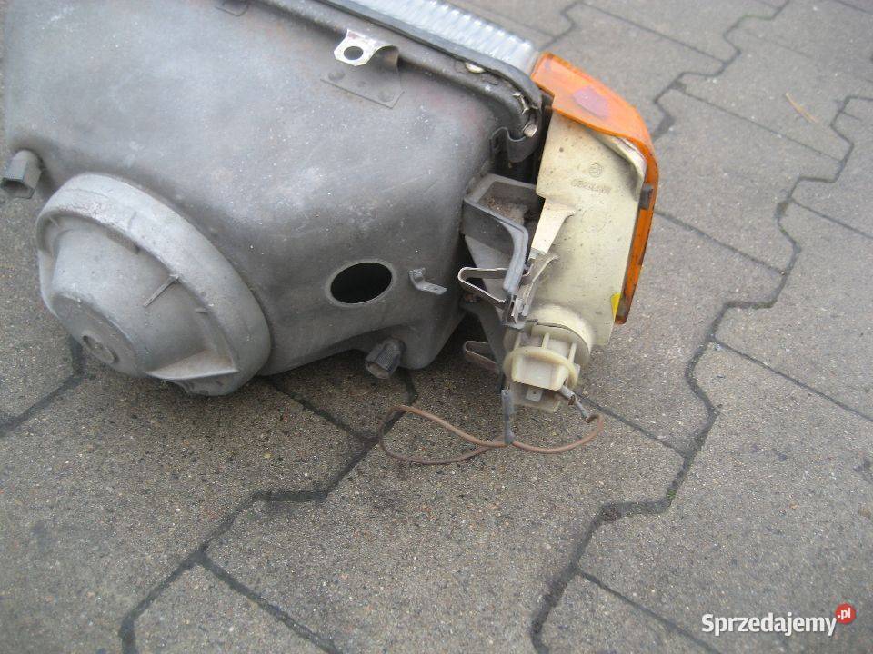 opel rekord record E 7786r lampa przód prawa Rakoniewice