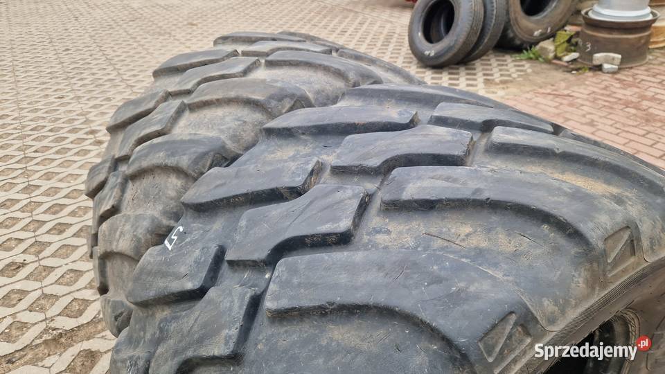 56045r225 56045225 55045225 BKT 90 bieżnik sprzedam