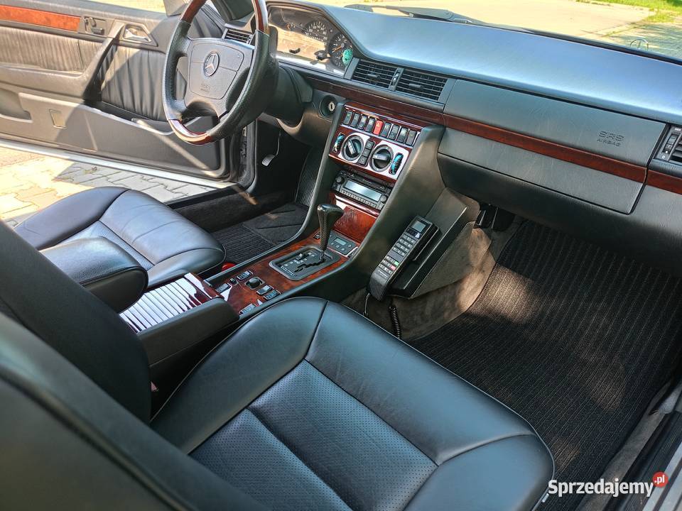 Do sprzedania Mercedes Benz C124 E320 automatyczna Mielec