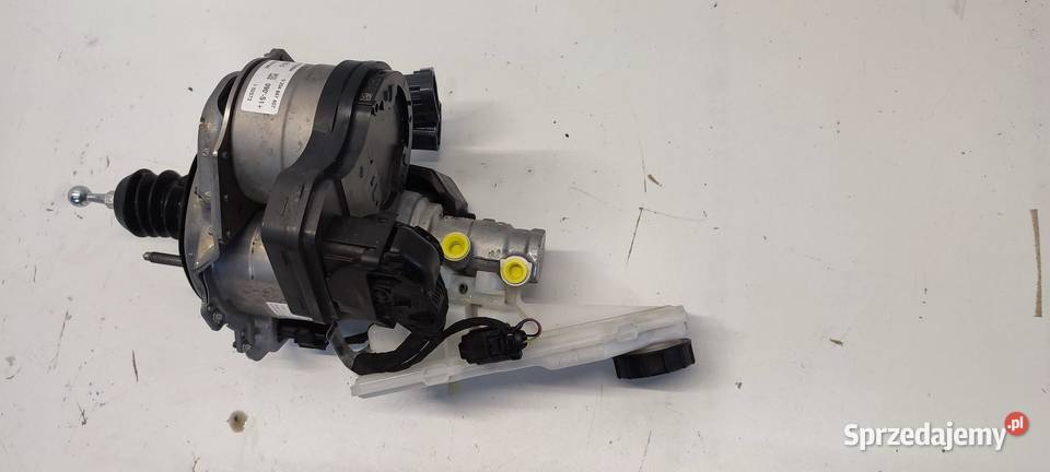 VOLVO XC40 SERWO POMPA HAMULCOWA 32334284