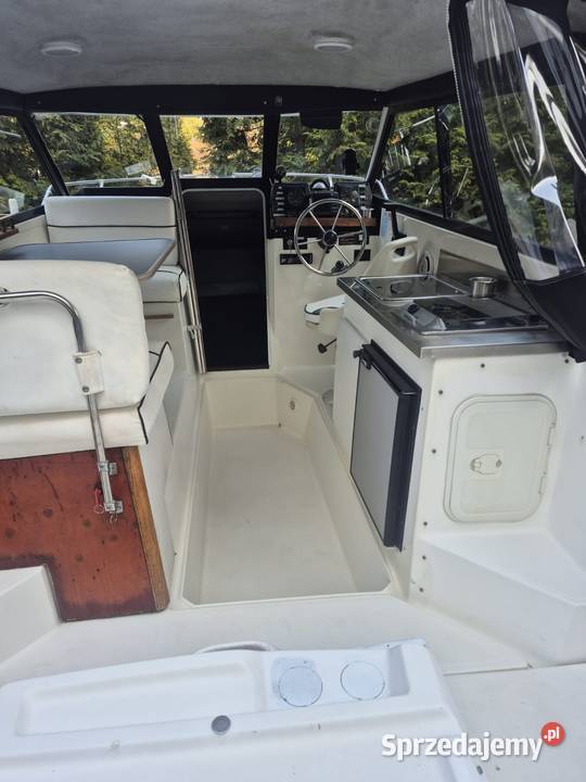 Jacht motorowy Bayliner 2159 Mercruiser 57 Łodzie i motorówki Tomaszów Mazowiecki
