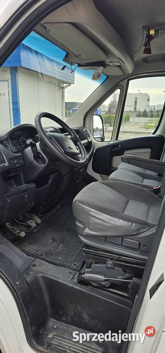 Peugeot Boxer 30 9 osobowy Rok produkcji 2011 Jarocin