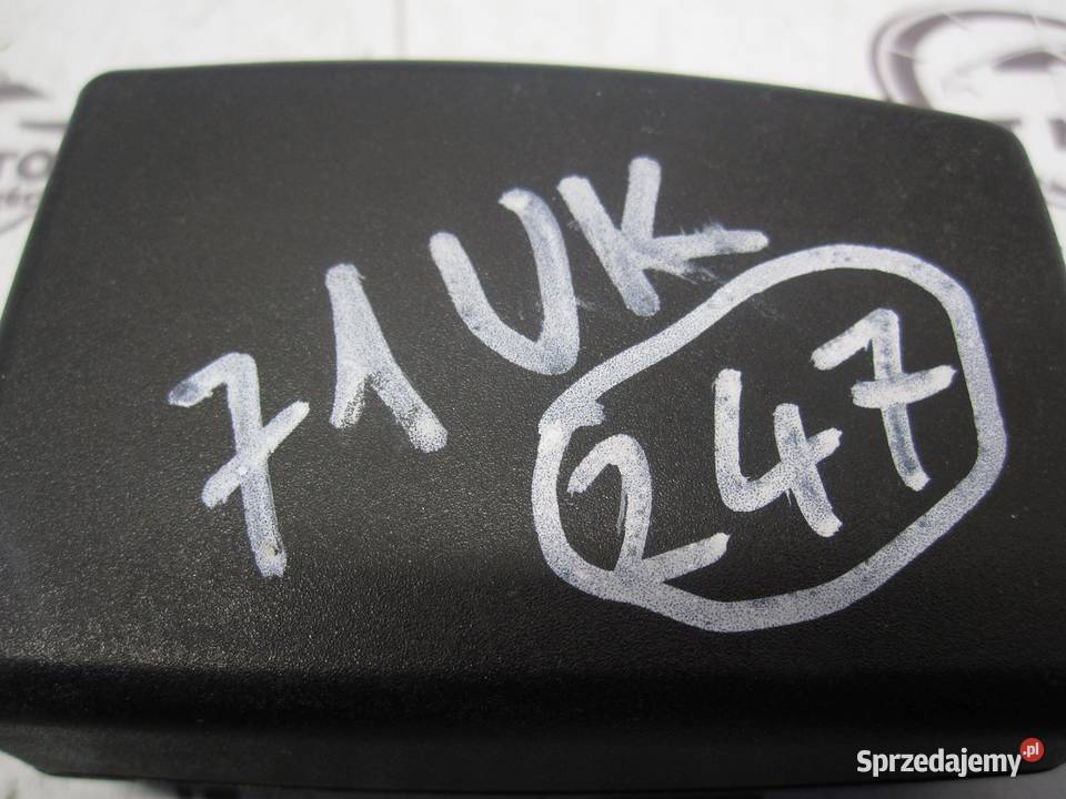 SKODA FABIA II LIFT 11r zapinka pasa lewy przód osobowe świętokrzyskie Kielce