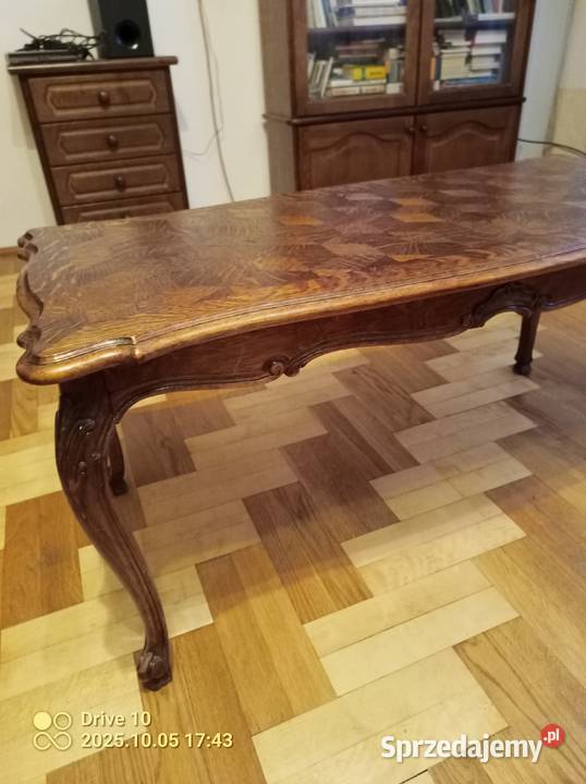 ZAbytkowy stoół z kopytkami Lublin