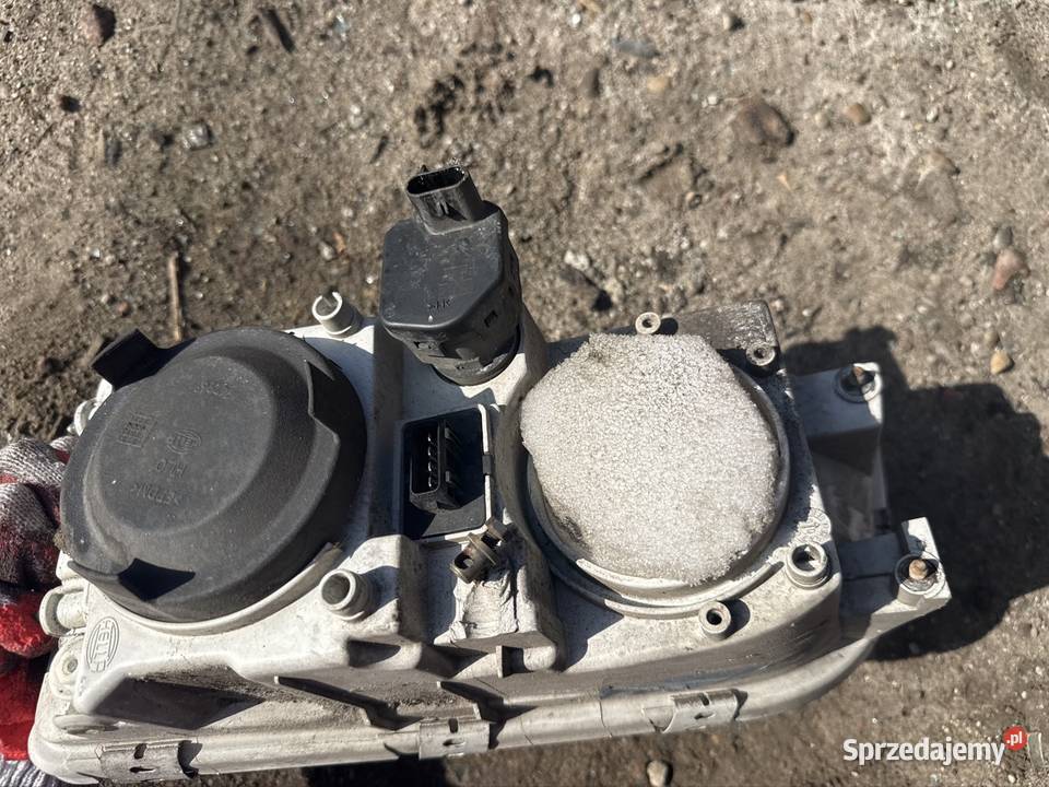 Lampa przód Volvo v40 s40 I Ostrów Wielkopolski