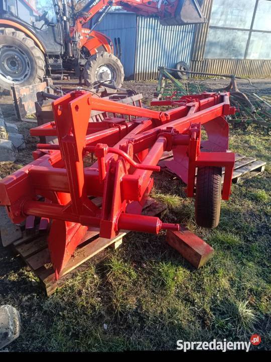 Pług 4 skibowy Pługi Wierzchucin Królewski