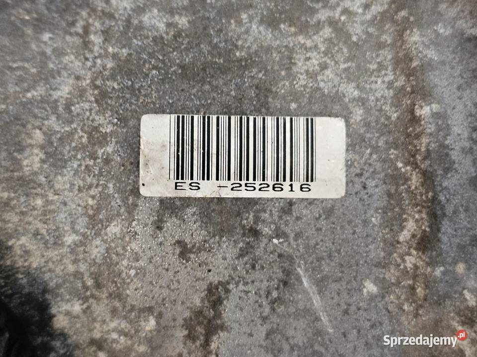 TOYOTA PRIUS 15 16V X1NW90 1NZFXE 57KW sprężarka