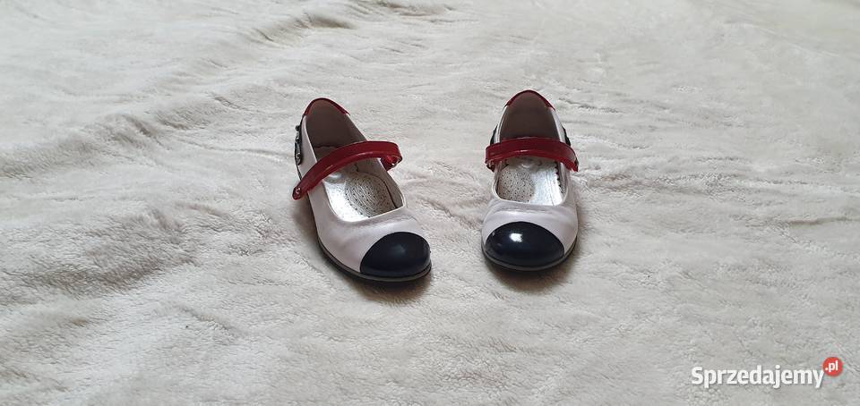 Eleganckie białe półbuty baleriny Bartek rozmiar Balerinki Bibice