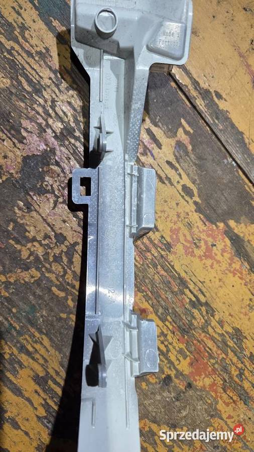 Kierunkowskaz prawego lusterka vw passat b8 Tryńcza