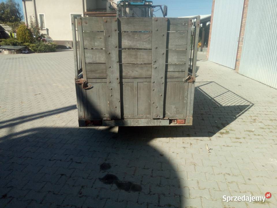 Przyczepka do przewozu zwierząt łódzkie