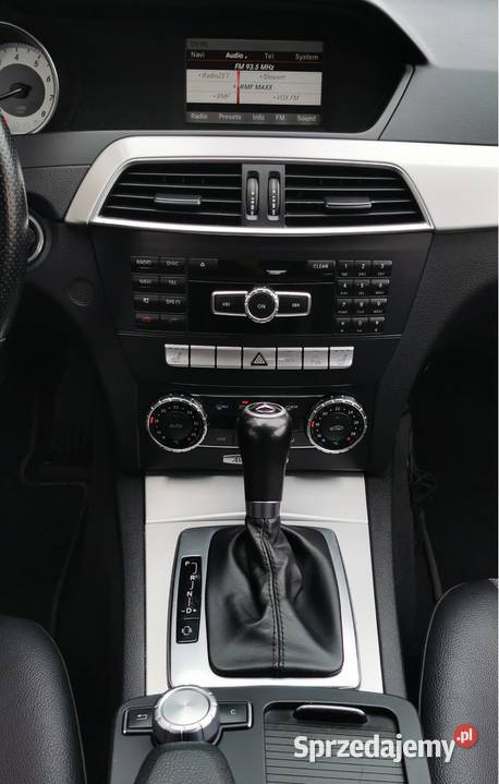 MERCEDES C180 2013r 16 CGI AVANTGARDEBI nieuszkodzony Poznań