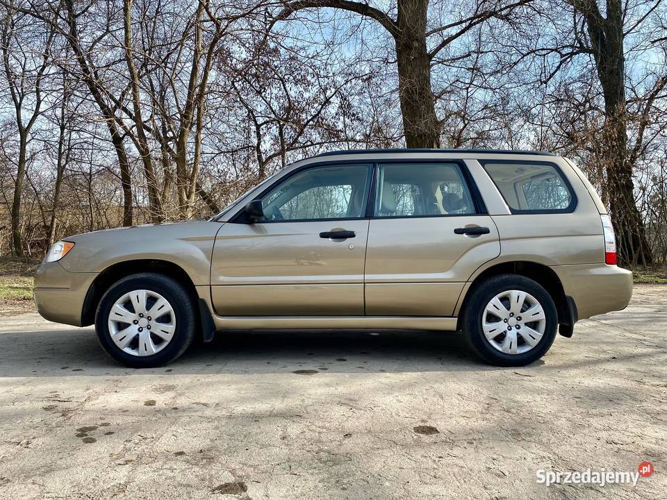 Sprzedam Subaru Forester 25 automat vat 23 światła przeciwmgielne mazowieckie Warszawa