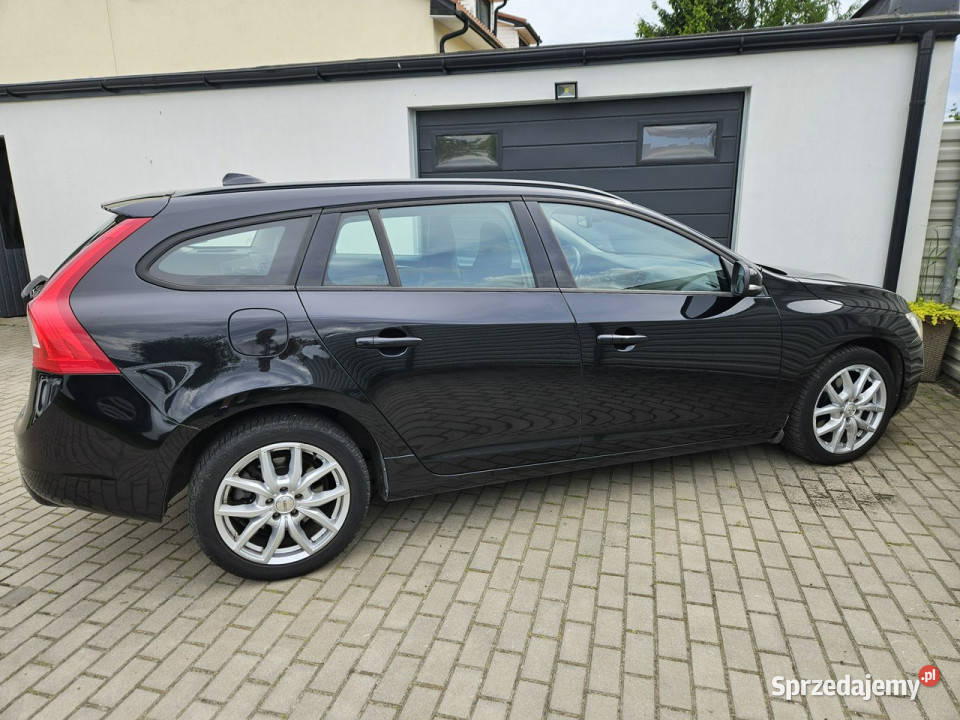 Volvo V60 D2 16 115 manual BEZWYPADEK zadbany Gdynia