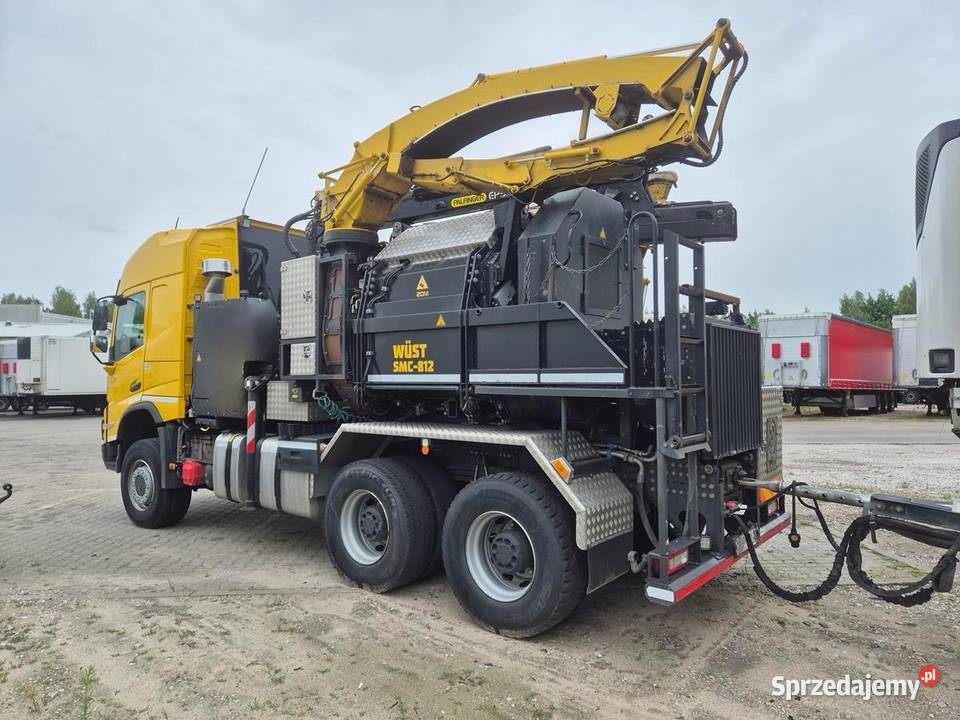 Zestaw samojezdny rębak do drewna Wust SMC812 na świętokrzyskie Bilcza