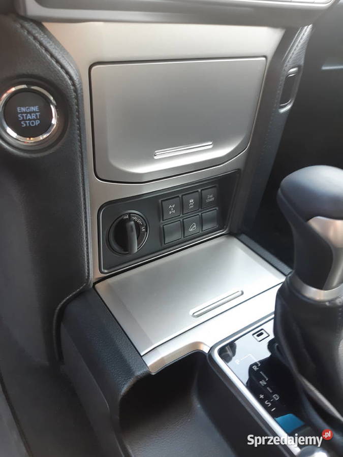 Toyota Land Cruiser salon nowy przebieg 2 750 aluminiowe felgi Radomsko