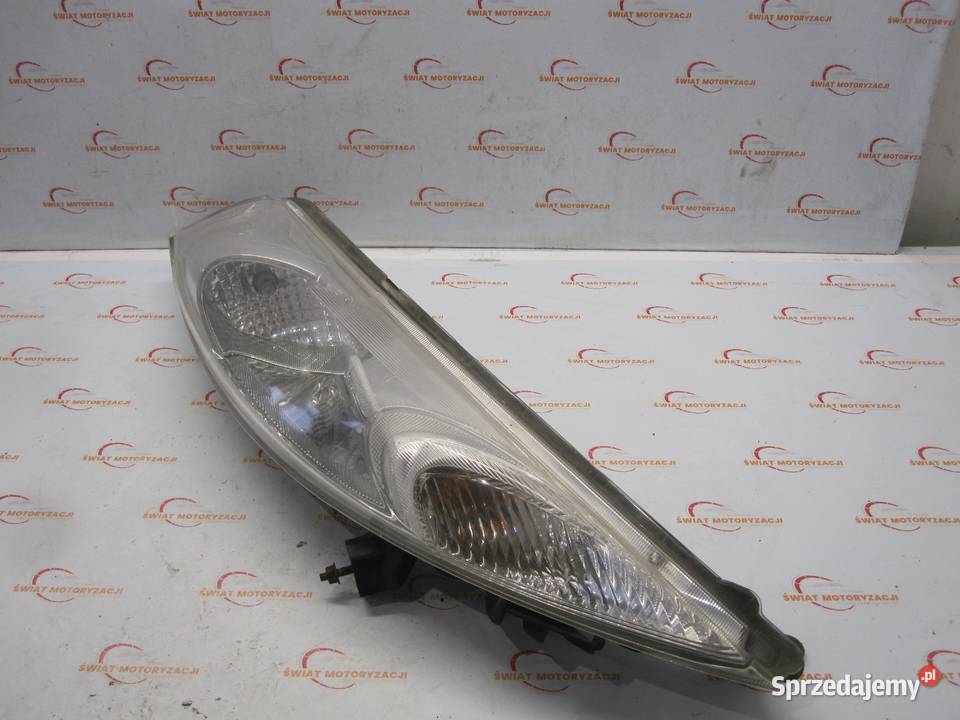 NISSAN JUKE I F15 14r lampa prawa przód ANGLIK Kielce
