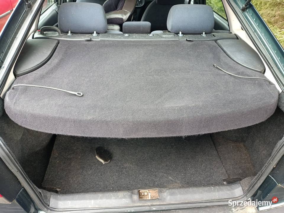 Saab 900 HB 5 drzwi półka bagażnika