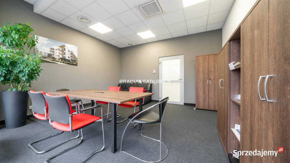 wynajmu lokalu 6551m2 Kraków