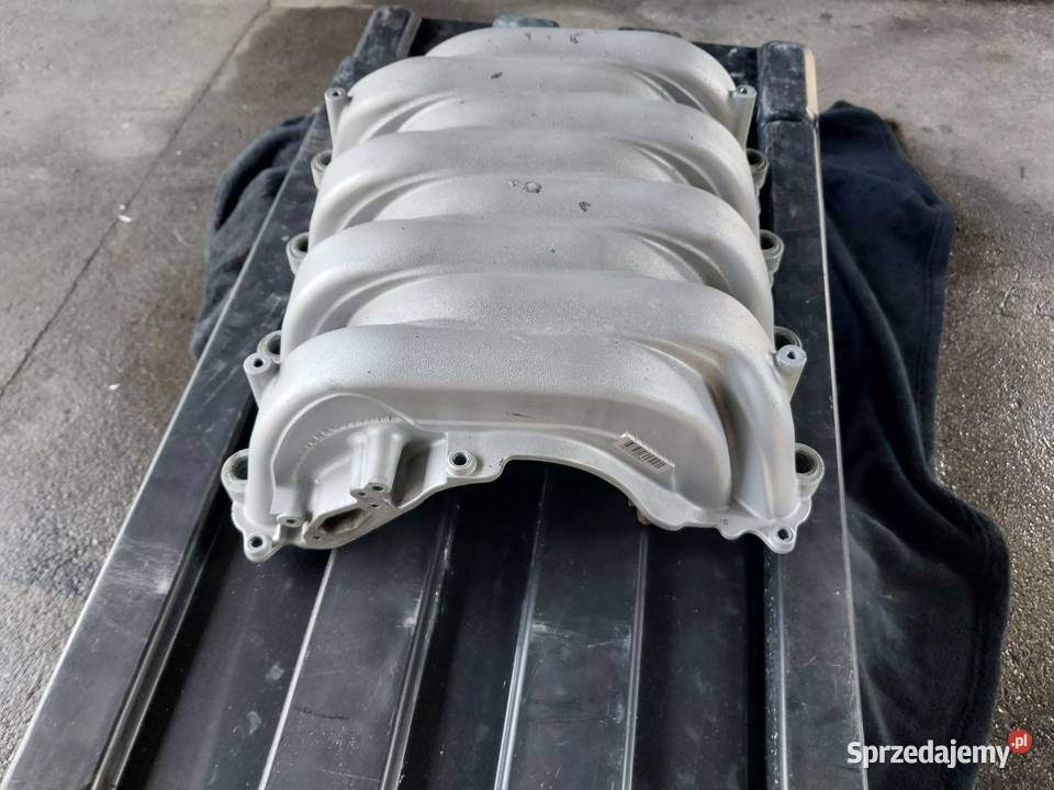 Sprzedam obudowę kolektora ssącego audi 42 v8 Przeworsk
