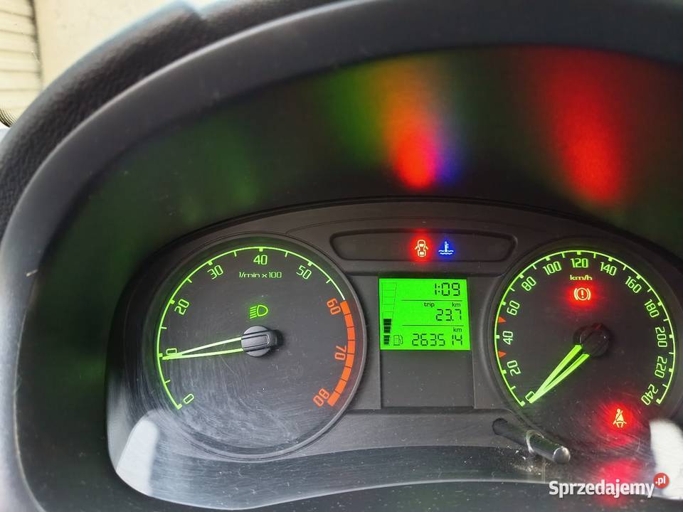 Skoda Fabia 12b klima Przeźmierowo