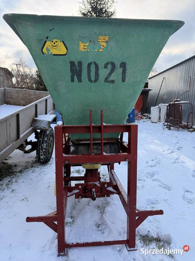 Rozsiewacz nawozowy kłos motyl do wapna soli Kraśnik