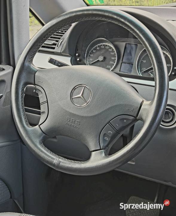 MercedesBenz Mercedes Viano 8 osób