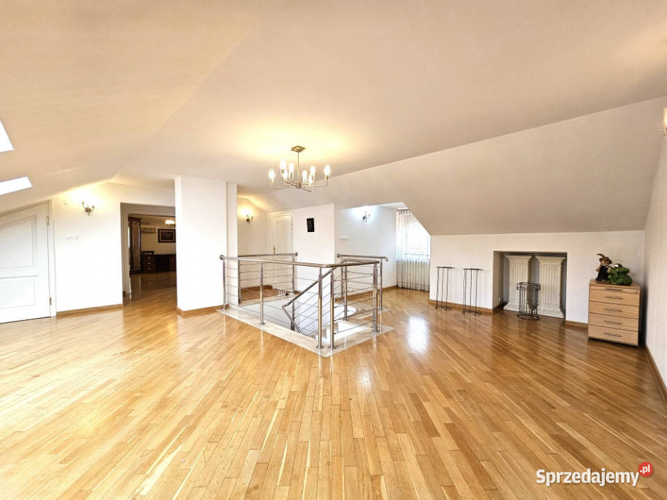 Elegancki dom wolnostojący 250 m2 Wysoki