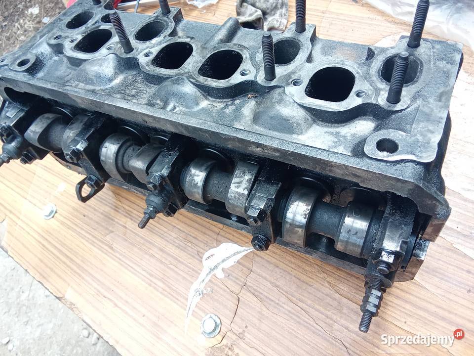 Glowica 19 td AAZ Głowice cylindrów Błażowa
