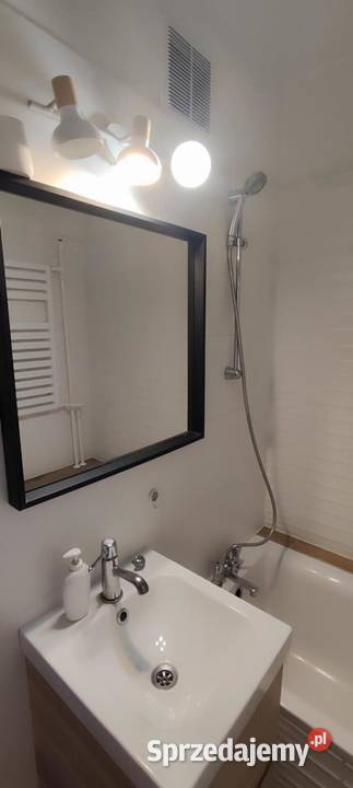 SPRZEDAM 2 POKOJOWE MIESZKANIE Rok budowy 1984 Sprzedaż pomorskie