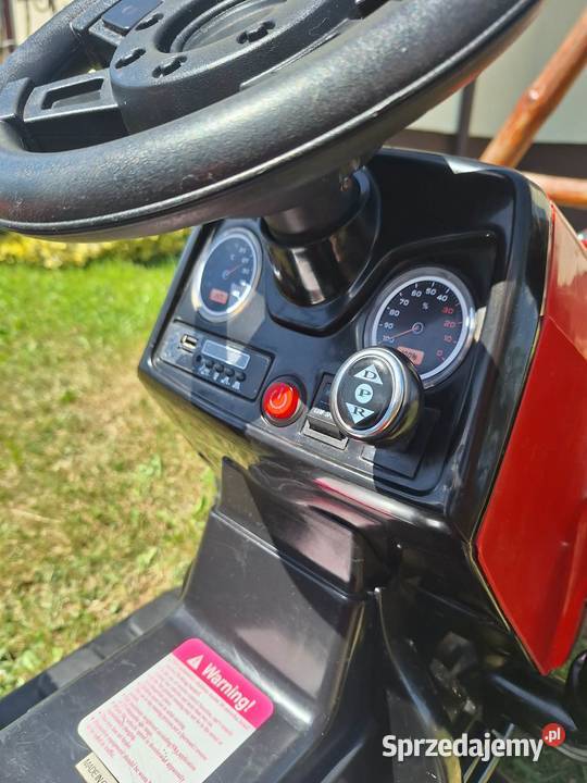 Traktor na akumulator Pacyna