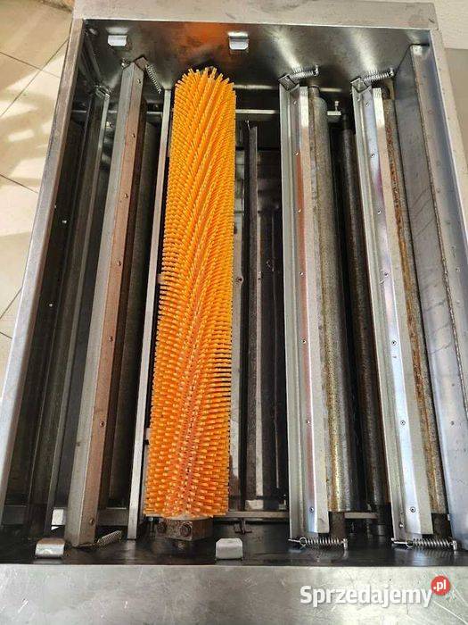 Czyszczarka do blach KD PUTZ do 500 blach Gastronomia Gastronomia Góra