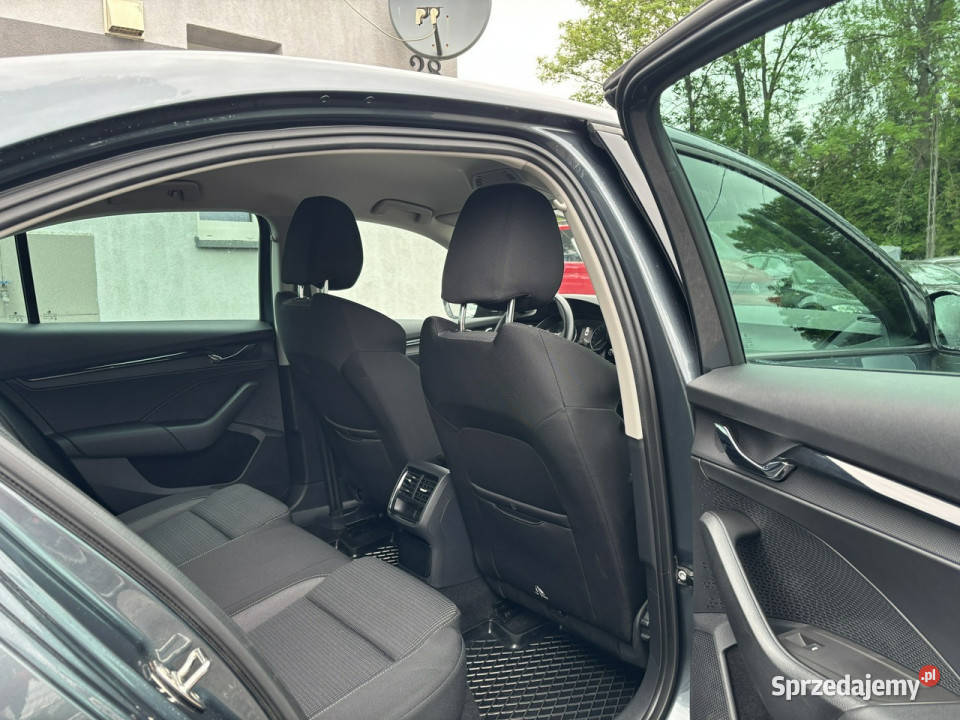 koda Octavia IV 2020 światła do jazdy dziennej Janów Lubelski