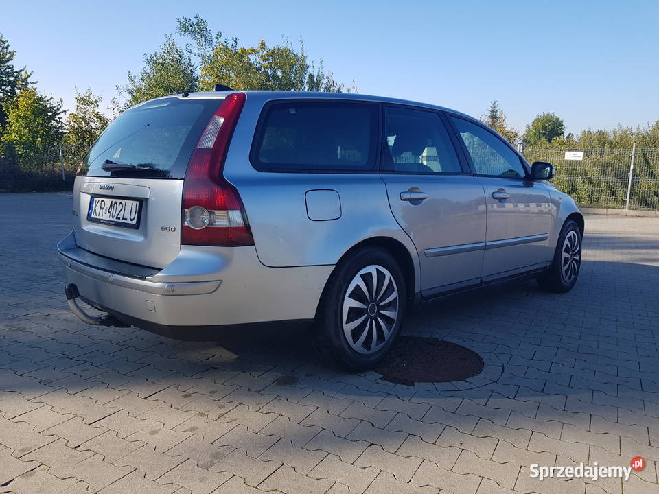 Volvo V50 20 136 srebrny sprzedam
