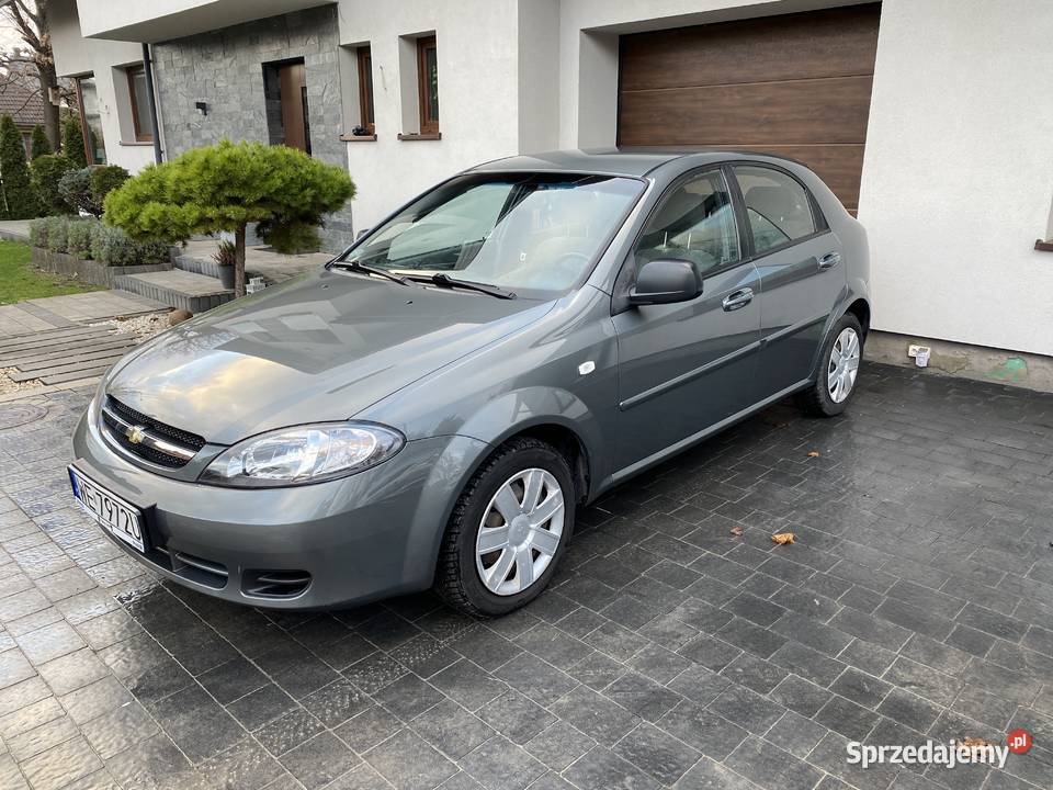 Salonowy bezwypadkowy Chevrolet Lacetti 2010 14 1400cm3 Marki sprzedam