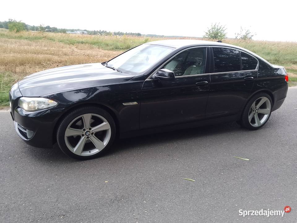 BMW F10 seria 5 30 benzyna niski przebieg Konin