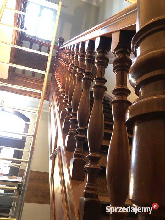 Tralki drewniane do schodów tralki pałacowe Podłogi i schody kujawsko-pomorskie Paterek