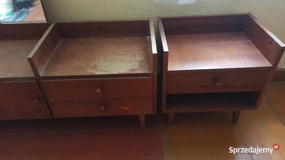 Toaletka PRL z lustrem i 2 szafkami nocnymi Wieluń
