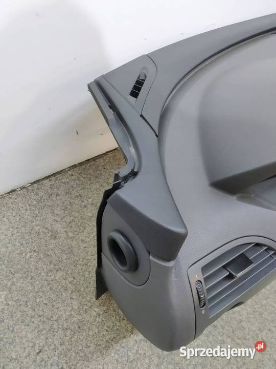 DESKA ROZDZIELCZA KOKPIT PULPIT PĘKNIĘTA Bmw