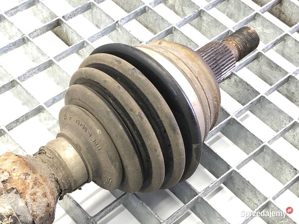 PÓŁOŚ PRAWY PRZÓD VW GOLF IV 16 100 9708 PRZEGUB