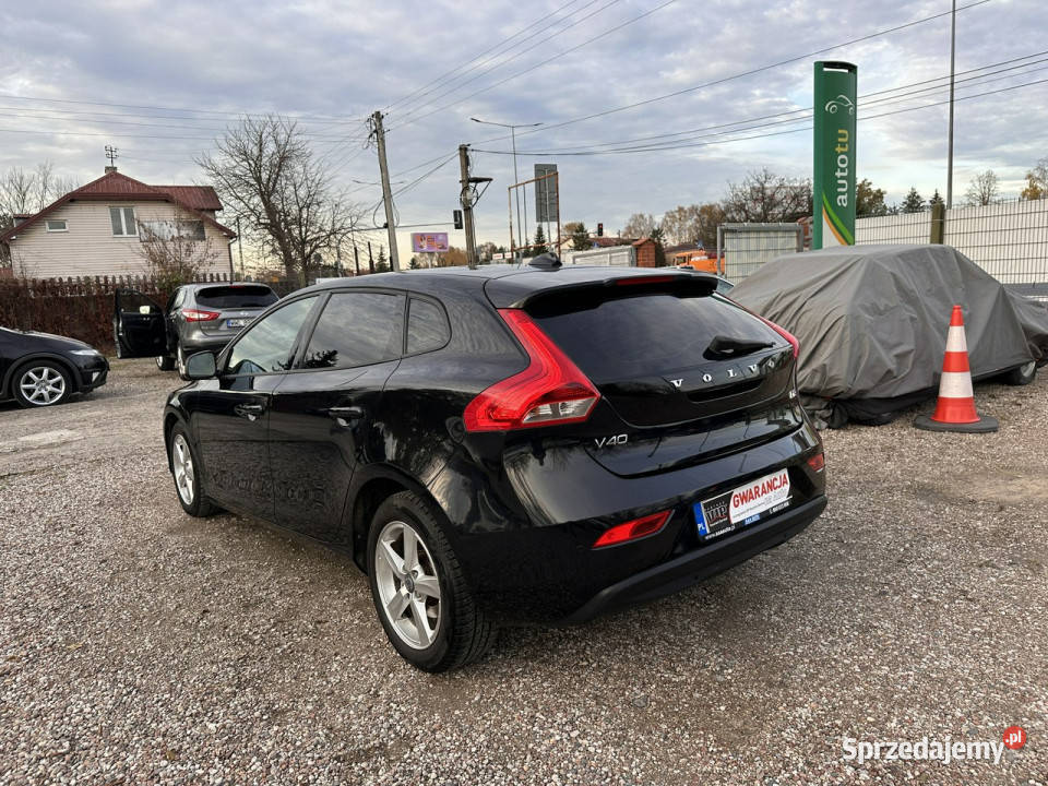 Volvo V40 nieuszkodzony