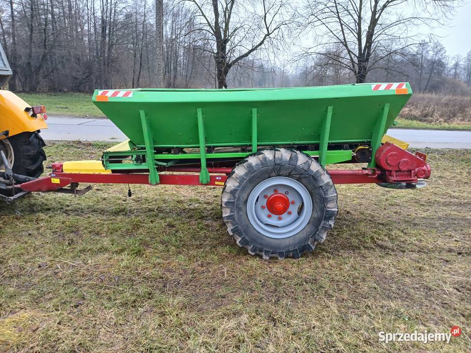 Rozsiewacz wapna rcw3piastwapniarka Rzgów