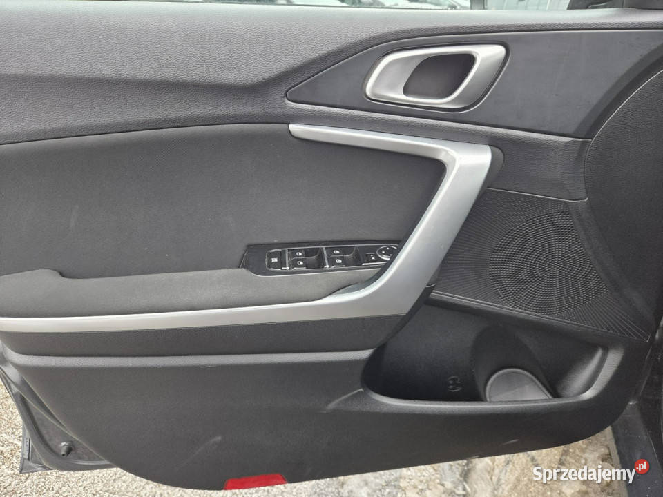Kia Nowy Ceed 15 TGDI 160 Wersja M Salon Serwis manualna Bełchatów sprzedam
