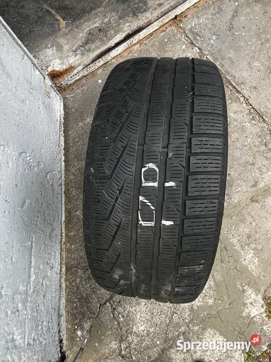 Komplet opon zimowych Pirelli Sotozero 40