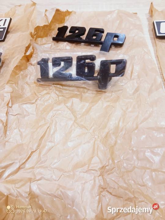 Nowe emblematy z PRLu do Fiata 126p Twardogóra