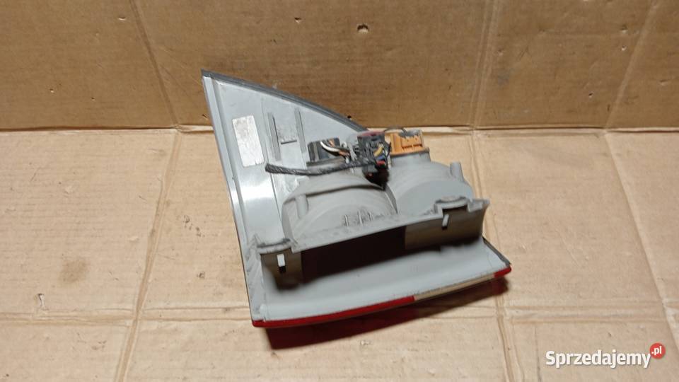 SAAB 95 KOMBI LAMPA TYŁ PRAWA Zbierkowo