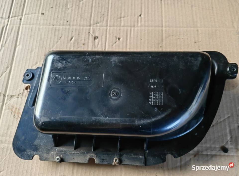 Schowek boczka drzwi lewy przód kierowcy BMW E38 Żory